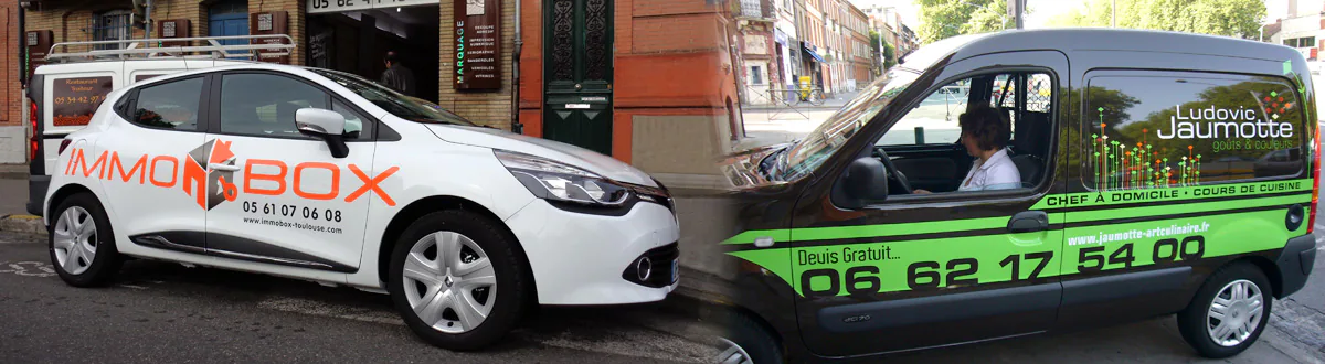 Marquage adhésif sur Renault Kangoo et Renault Clio, avec motifs et lettrages adhésif avec du vinyle teinté masse et de l'adhésif imprimé, plastifié anti-UV et posé dans nos ateliers.jpg